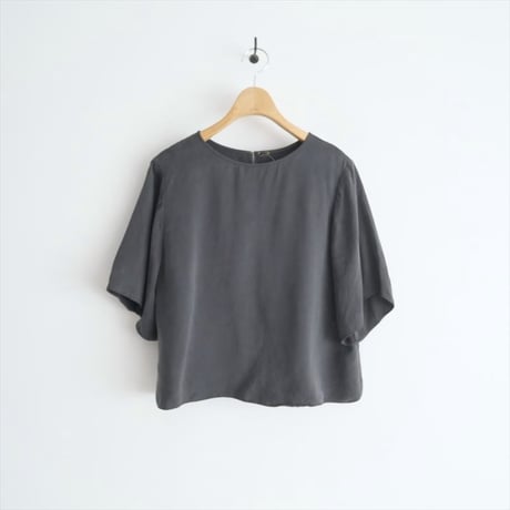 2023SS / Plage / フィブリルサテン Tee ブラウス / 23051922302020 / 2410-0947