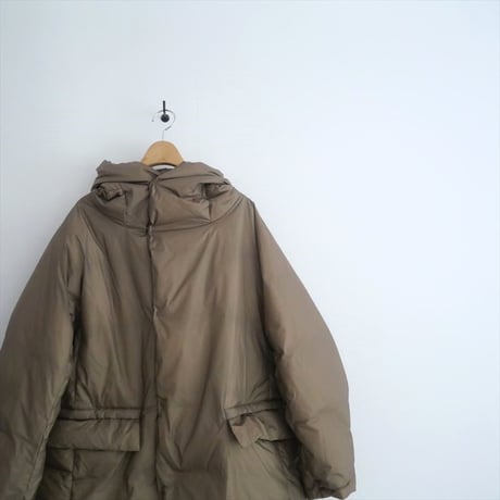 〇2024AW・人気完売品 / Chaos別注 / REMI RELIEF / ロングダウンコート  / 2502-0176