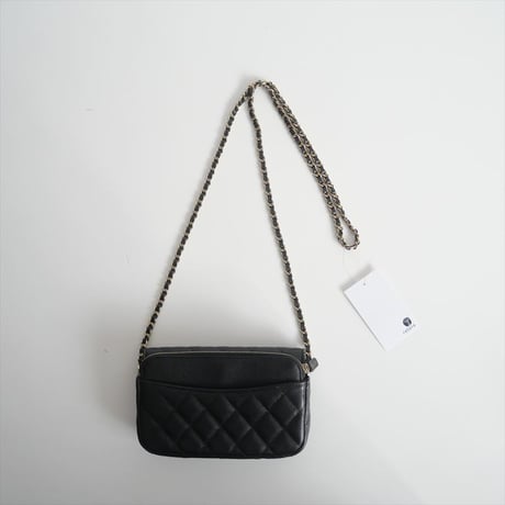 2023 / CHANEL / PHONE HOLDER WITH CAIN キャビアスキンショルダーウォレットバッグ / AP2096B10583 C3906 / 2411-0024