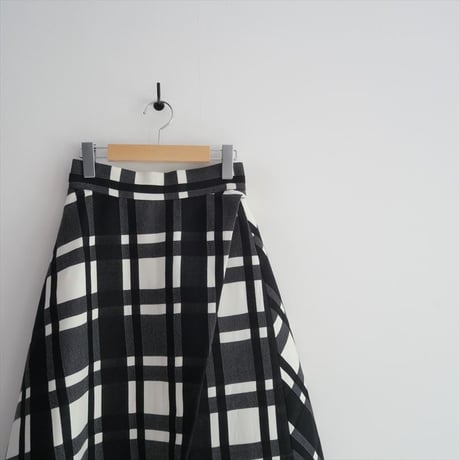 2021AW / SHE Tokyo / Nathalie big check スカート / S-KN-295 / 2406-0056