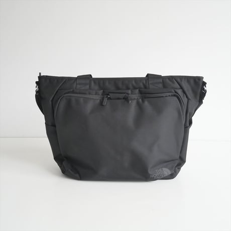 継続販売品・人気完売色 / 未使用 / THE NORTH FACE / シャトルトート / NM82453 / 2412-0509