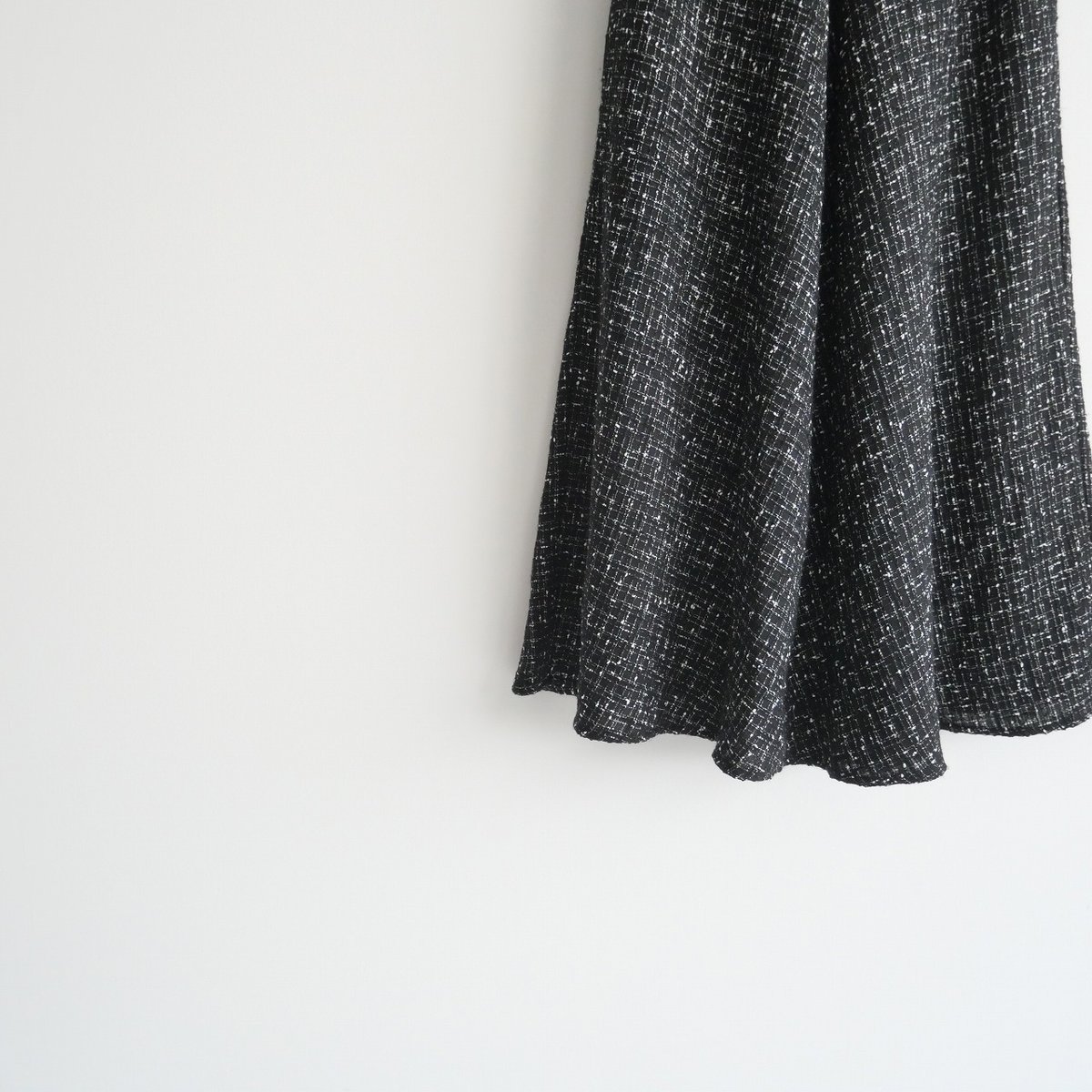 2023 / 未使用 / BEARDSLEY / 《春にも着れる》ツイードフレアー