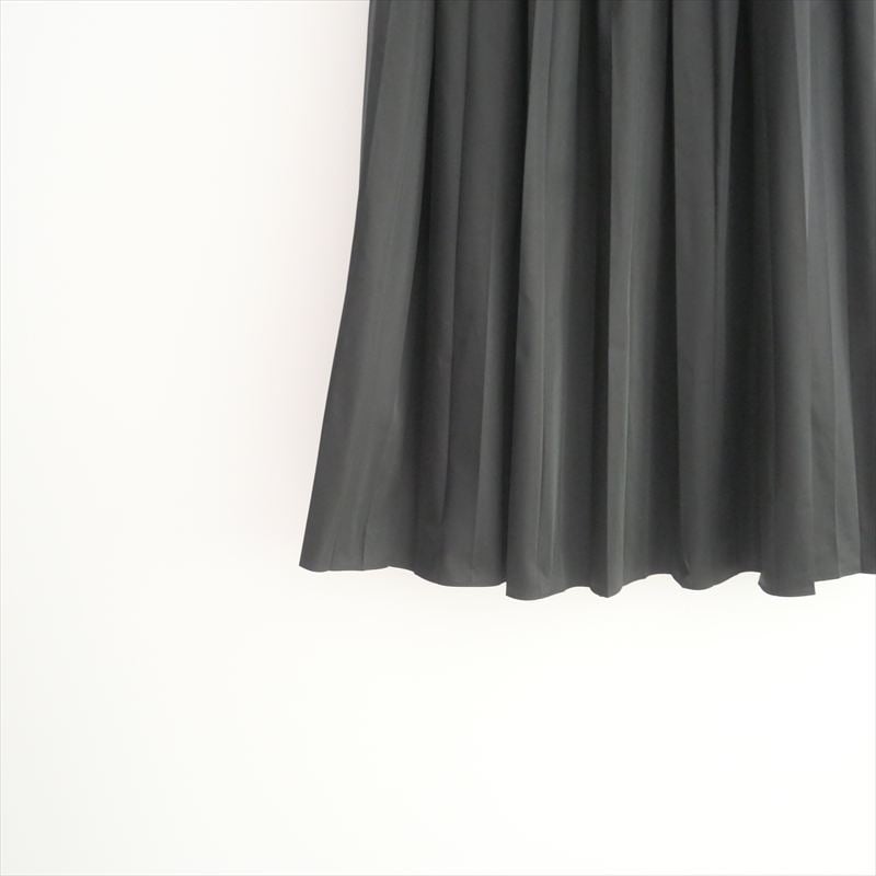 未使新品　今季新製品　ENFÖLD PANEL SKIRT グレー 2025AW今季新作 / 未使用 / ENFOLD / SQUARE-PLEATS SKIRT
