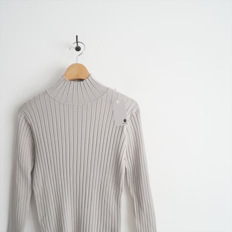 継続販売品 / 未使用 / SOEJU / ワイドリブタートルネックニット / S-00-NT-061 / 2411-0759