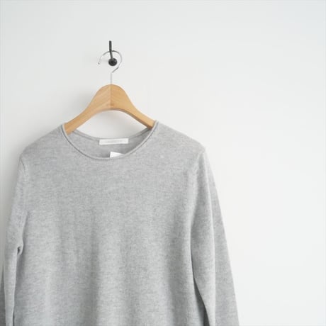 2023AW / GALERIE VIE / スコットランドカシミヤ クルーネックプルオーバー / 23023402312 / 2501-0420
