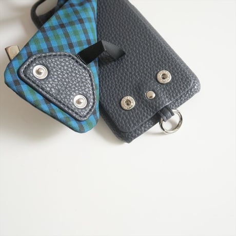 未使用 / AJEW×familiar / Cadenas Ziphone Case / 2506-0412