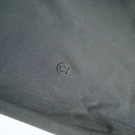 未使用 / lululemon / Luxtremeスリムフィット プルオン ミッドライズ クロップドパンツ / 2511-0271