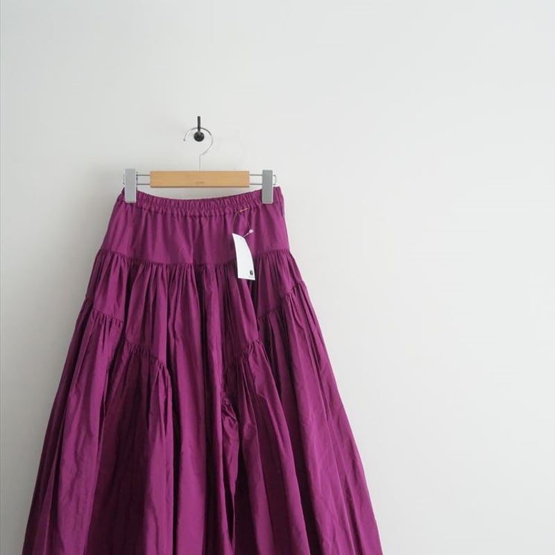 SHE TOKYO Anna Big Flower ライトグレー スカート 34 SHE TOKYO Anna Big Flower ライトグレー スカート 34 SHE TOKYO