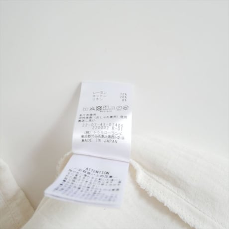 人気完売品 / DES PRES / TOMORROWLAND / ソフトサテン ハーフスリーブジャケット / 22074107405 / 2601-0883
