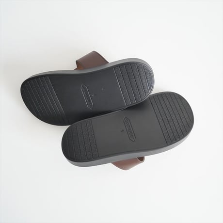 2023SS / 未使用 / DEUXIEME CLASSE購入品 / CAMINANDO / THONG PLATFORM サンダル / 23093510004010 / 2405-0486