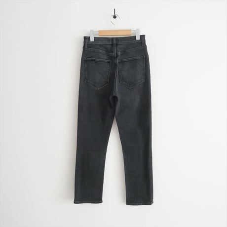 継続販売品 / AGOLDE / Riley High Rise Straight Crop デニム / 3723980006 / 2405-2095
