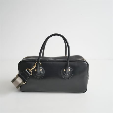 継続販売品・人気完売品 / 未使用 / FRAMeWORK別注 / YOUNG&OLSEN / CHARM WIDE BOTTLE BAG / 24092230005510 / 2509-2097