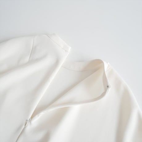 継続販売品 / SOEJU / スタンドカラーコクーンブラウス / S-01-SB-063 / 2602-0355