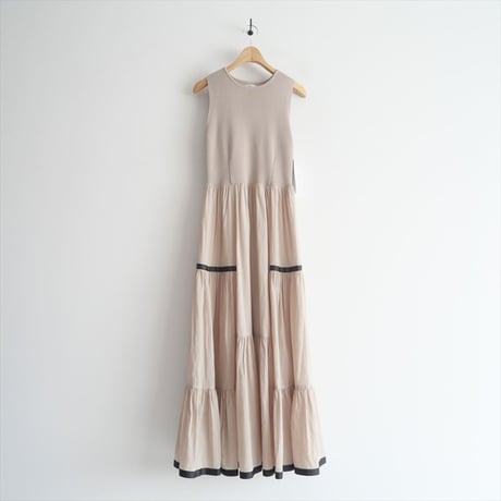 2023 / FRAY I.D / ニットコンビティアードワンピース / FWNO232209 / 2309-1652