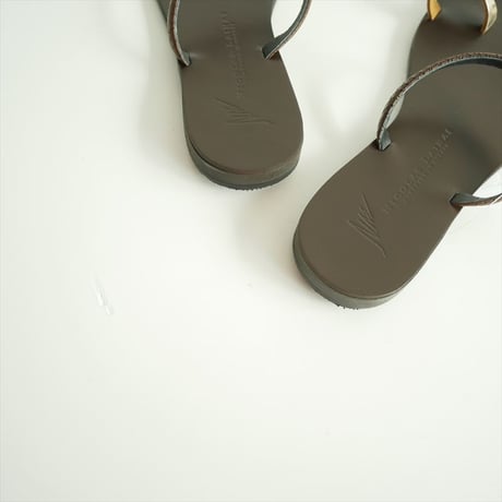 2025SS・人気完売品 / DEUXIEME CLASSE同型お取扱い / NICOLAS LAINAS / BROWN SNAKE SANDAL / 2511-0753