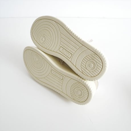 2025・人気完売品 / DEUXIEME CLASSE購入品 / AUTRY / MEDALIST LOW / 25093510001330 / 2602-2114