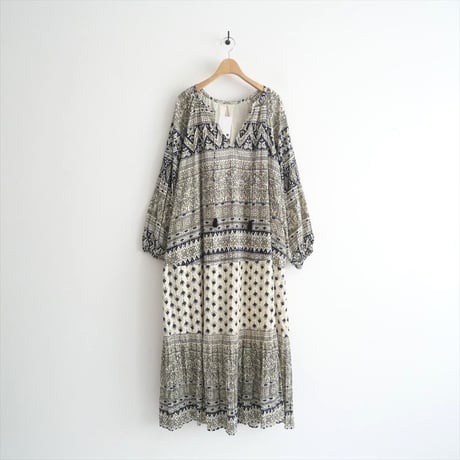 2025SS今季 / Sara mallika / Cotton Lurex Border Print Long Dress / 020451SD7 / 2506-1157