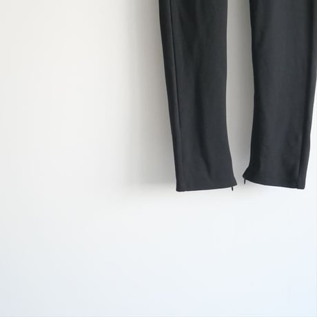 2023AW・人気完売品 / DEUXIEME CLASSE / ジップ レギンスパンツ / 23030500810230 / 2501-0856