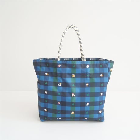 2024 / 未使用 / LeSportsac×familiar / トートバッグL リバーシブル / 780981 / 2408-0969