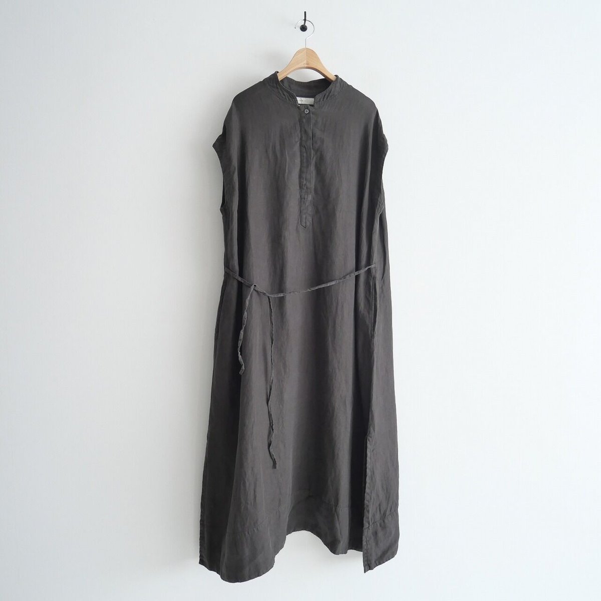 2022 / ARGUE / LINEN TWILL ESSENTIAL DRESS816 /