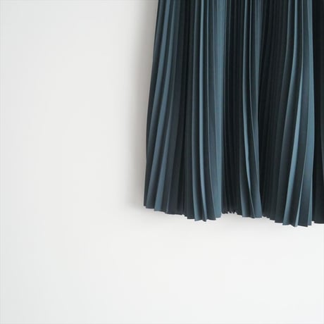 継続販売型 / HYKE / TAFFETA PLEATED SKIRT / 14150 / 2410-1003