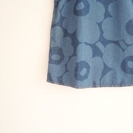 2025AW今季新作 / 未使用 / marimekko / Maridenim Somasti Unikko ワンピース / 52259194300 / 2509-0170