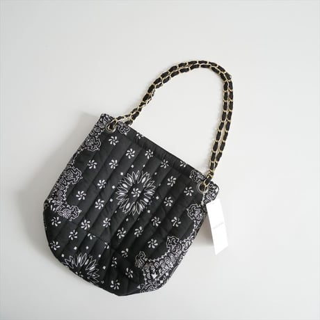 2025・人気完売品 未使用 FRAMeWORK購入品 MALUS バンダナキルティングショルダーBAG 25092230000430 2606-0249