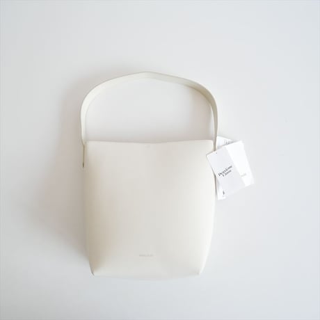 人気完売品 / 未使用 / DEUXIEME CLASSE購入品 / FRENZLAUER / MAMI MEDIUM バッグ / 24092510000830 / 2510-0433