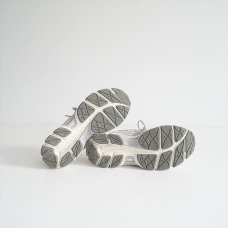 2024SS / emmi別注品 / ASICS / GEL-NYC スニーカー / 1203A383-022 / 2506-0496