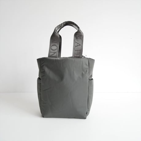2024AW / 未使用 / IENA別注 / NOMADIS / SAC PADDED トートバッグ / 24092910102530 / 2511-0216
