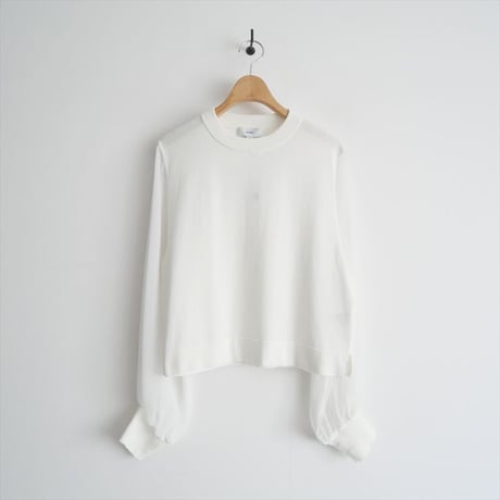 継続販売型 / HYKE / CREW NECK CROPPED SWEATER WITH SHEER SLEEVES / 11342 / 2504-2010