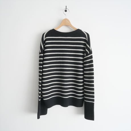 2022AW / L'Appartement / GOLD BUTTON V/N CARDIGAN / 22080560102530 / 2411-1512