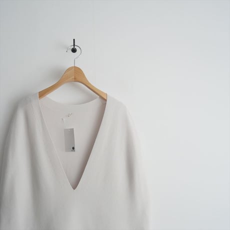 2024SS・人気完売品 / Whim Gazette / ホールガーメントプルオーバー / WGZ1041305A0007 / 2410-0396