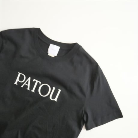 継続販売品 / PATOU / エッセンシャル PATOU Tシャツ / 2407-0933