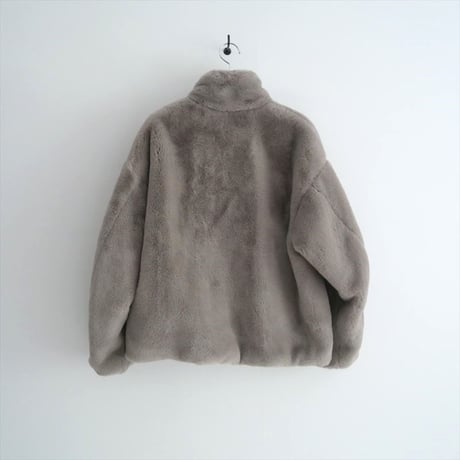 〇2023AW・人気完売品 / TATRAS / BARBRA ファーブルゾン / LTAT23A4903 / 2507-0911