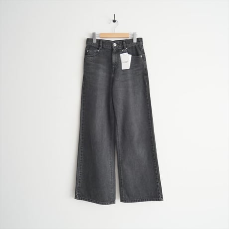 2024・人気完売品 / 未使用 / DEUXIEME CLASSE / Loose Jeans (GRAY) / 24030500807030 / 2505-0260