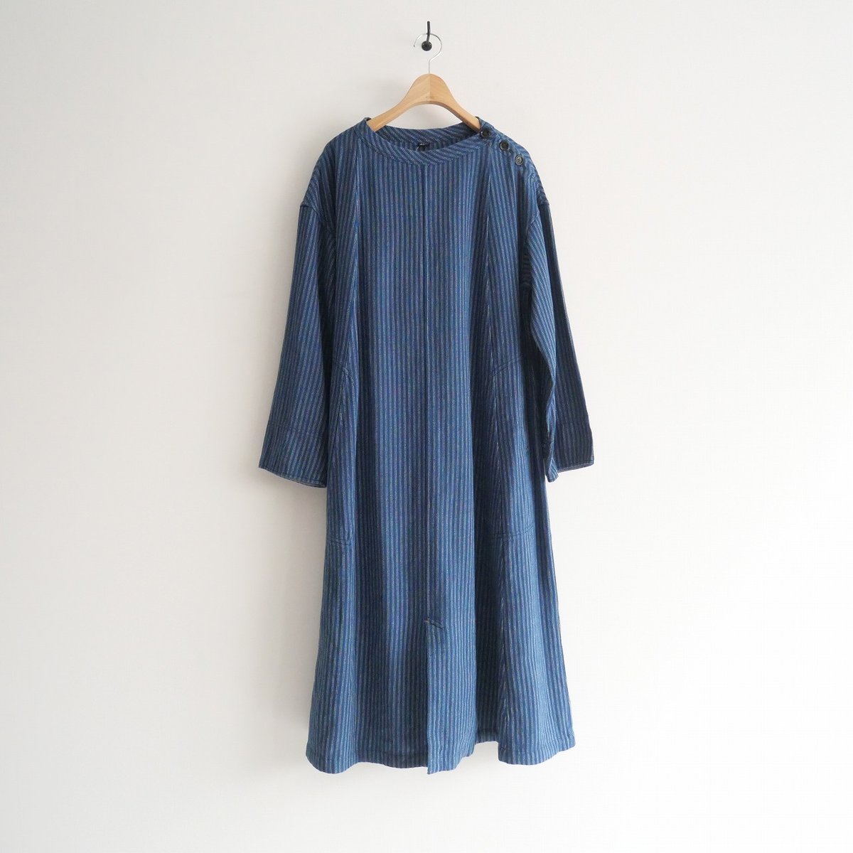 本日価格変更45R 藍インドネルチェックのカシュクールドレス