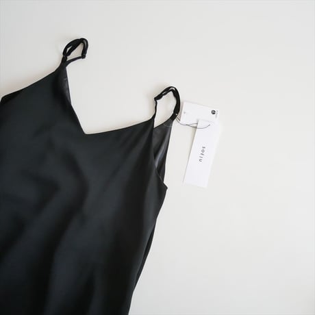 継続販売・人気完売品 / 未使用 / SOEJU サテンキャミソールワンピース S-00-OP-033 / 2604-0376