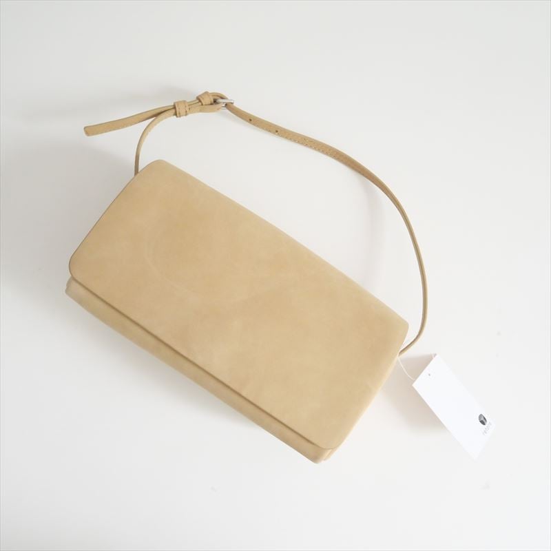 ETRE TOKYO 新作 完売 レザーミニフラップバッグ ベージュ 未使用 レザーミニフラップバッグ(F BEIGE): グッズ │ ETRE TOKYO