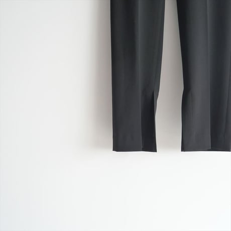 2023AW・人気完売品 / AP STUDIO / Newインサイドスリットパンツ / 23030586501030 / 2411-0446