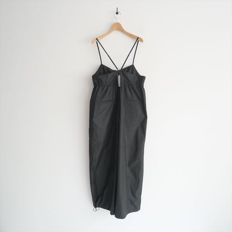 2024SS・人気完売品 / ADAM ET ROPE / 【UVカット】シャイニータフタ撥水ロンパース / GAY04050 / 2505-0593