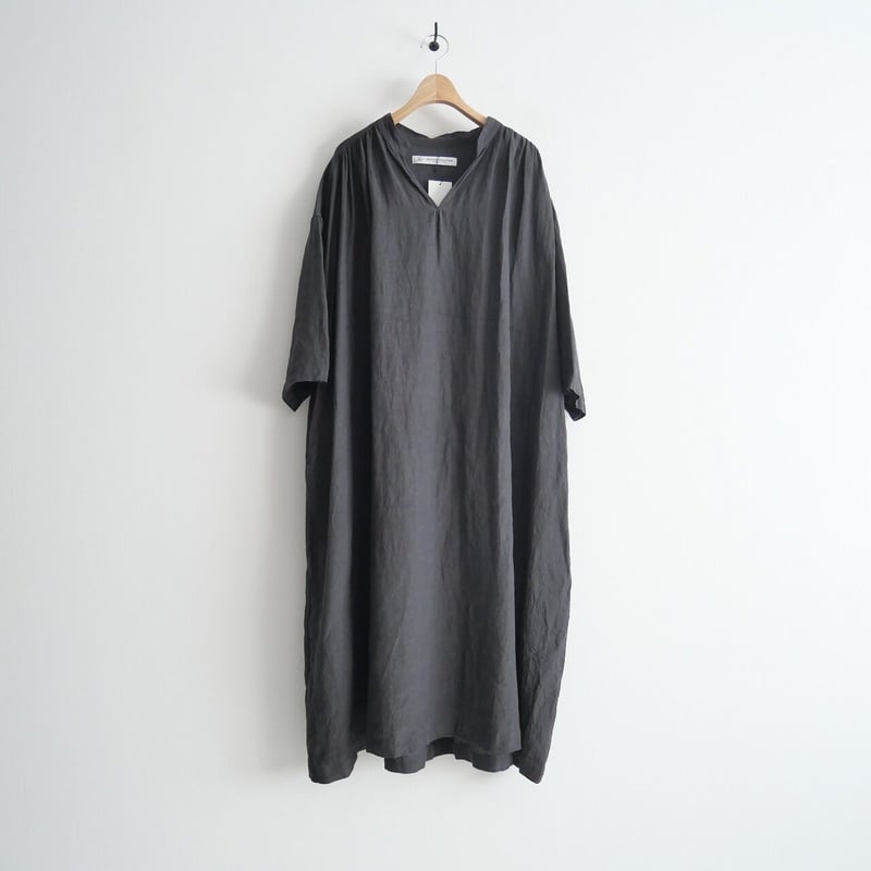 2021 / journal standard luxe / 60リネンキーネックワンピース  