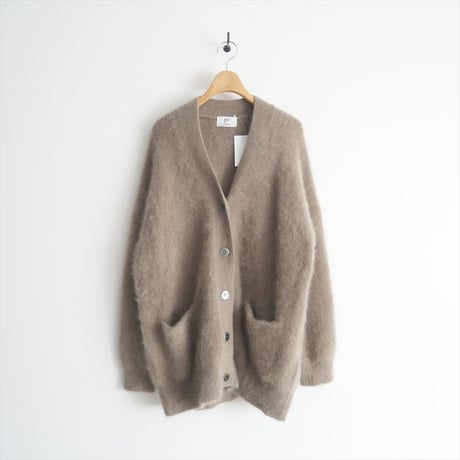 2022AW / 1er Arrondissement / ラクーンフォックスVネックカーディガン / B1024AKD433 / 2409-0595