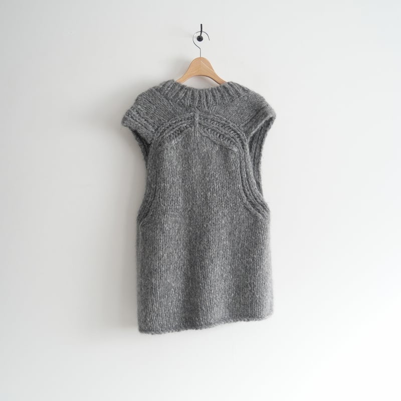 カシミヤ100％ / LOHEN / カシミヤVネックベスト / LH21A-KN013 /