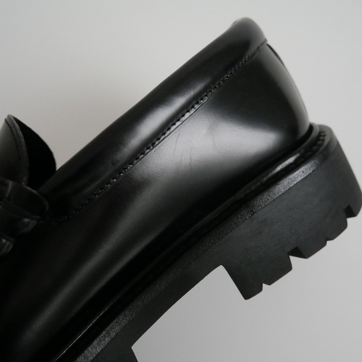 2023 / CELINE / トリオンフチェーン付き CELINE マーガレット