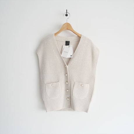 2022AW / 未使用 / SPICK&SPAN / パールボタン畦ニットベスト / 22080200971040 / 2402-0664