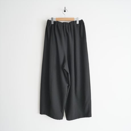 2025SS今季新作・人気完売品 / 未使用 / journal standard luxe / トロワッシャー タッククロスパンツ / 25030440001010 / 2504-0147