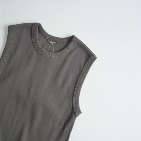 2024SS・人気完売品 / 未使用 / DEUXIEME CLASSE / 追加 dignity sleeveless / 24070500714210 / 2409-0398