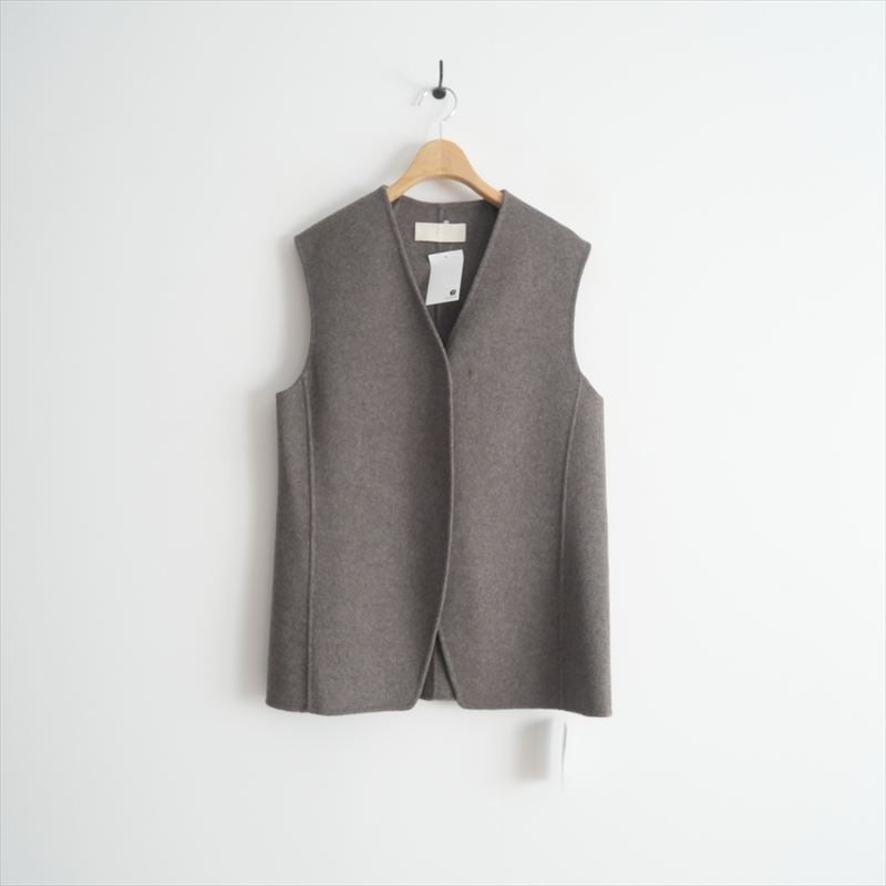 新品未使用　plage　プラージュ　ハミルトン　ミニマルベスト　ジレ 新品未使用☆Plage☆ハミルトン ミニマル ベスト グレー - メルカリ