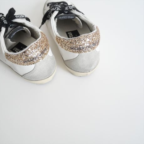 継続販売品 / GOLDEN GOOSE / Super-Star スニーカー ホワイト レザー グリッターヒールタブ / 2412-2013